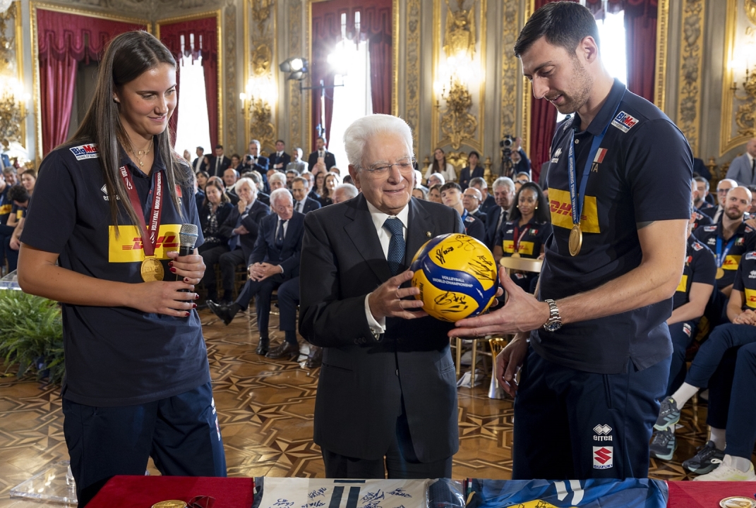 Mattarella e Meloni celebrano le Nazionali di volley campioni del mondo