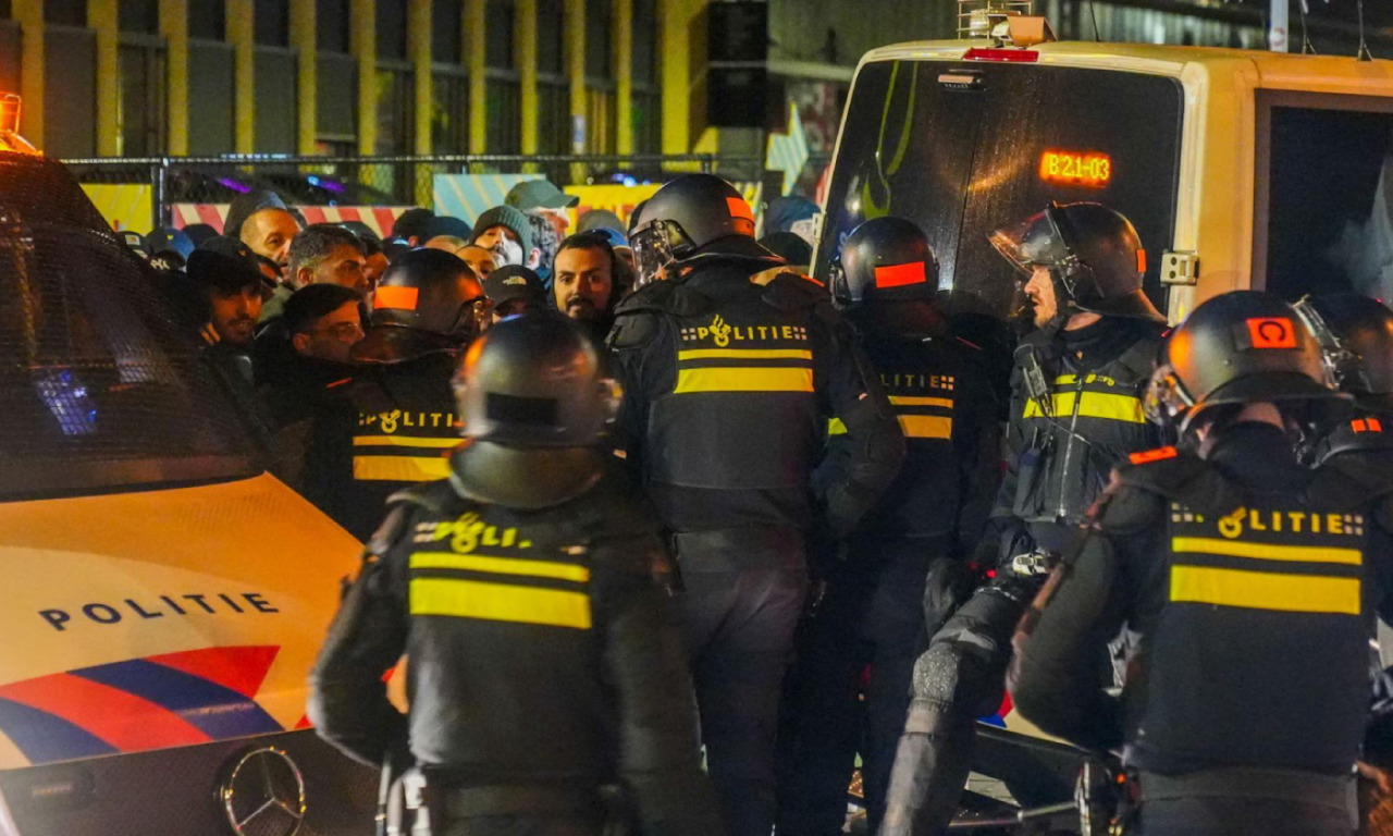 Assembramento la sera prima del match, 180 tifosi del Napoli arrestati a Eindhoven