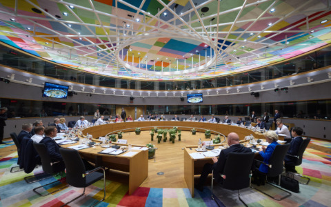 Il Consiglio europeo dice sì alle sanzioni alla Russia, ma non decide sui beni congelati