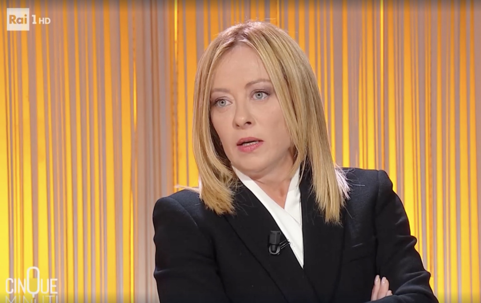 Meloni rivela da Vespa di esser stata denunciata per "concorso in genocidio"