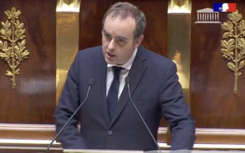 In Francia Lecornu stavolta se la cava congelando la riforma delle pensioni fino al 2028