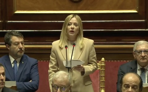 Meloni ribadisce: no ai soldati italiani in Ucraina. Il nodo degli asset russi