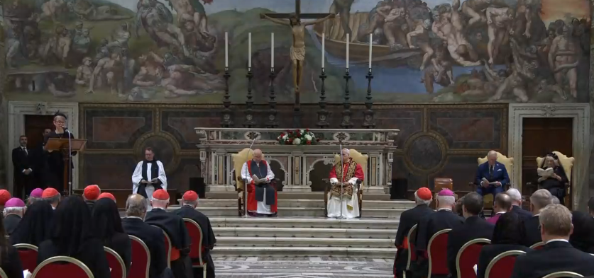 Re Carlo III e Camilla in Vaticano: la prima preghiera con un Papa dopo cinque secoli di divisione
