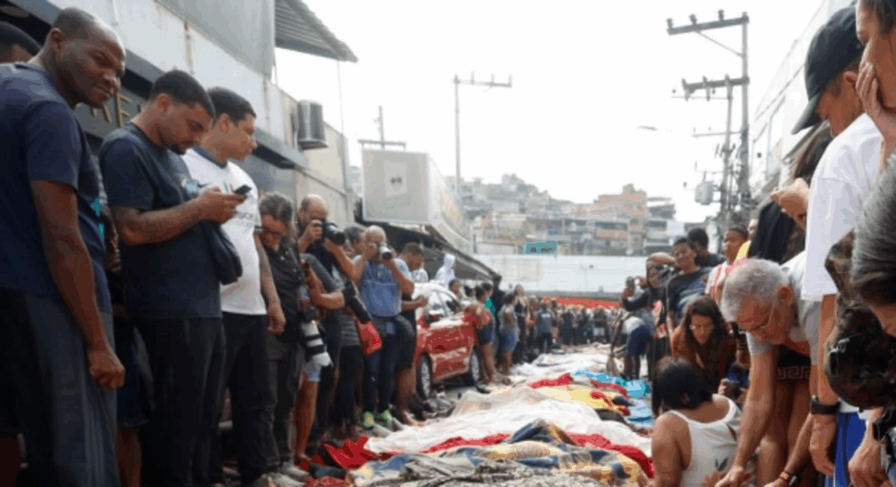 138 morti nelle favelas di Rio de Janeiro in un’operazione contro il narcotraffico
