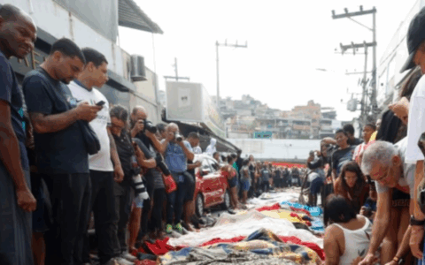 138 morti nelle favelas di Rio de Janeiro in un’operazione contro il narcotraffico