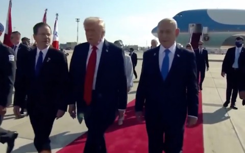 Trump è atterrato a Israele, parlerà alla Knesset: “La guerra è finita”