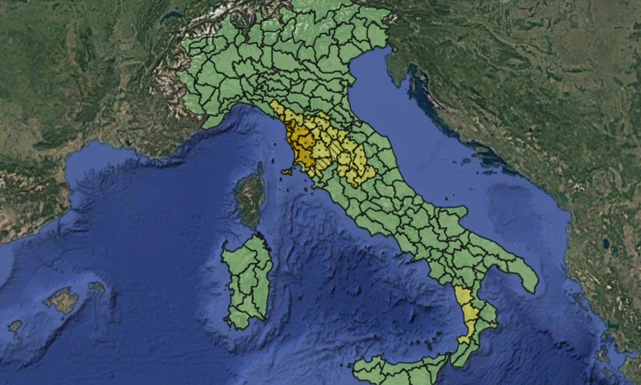 Maltempo in Italia: allerta arancione in Toscana. Nubifragi, vento forte e mareggiate in arrivo al Centro-Nord