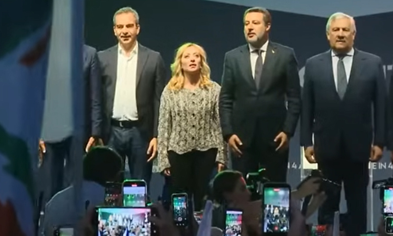 Elezioni regionali, esulta Tajani: “In Calabria Forza Italia è il primo partito”