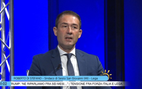 Di Stefano (Lega): “Chi tocca le divise, tocca lo Stato”