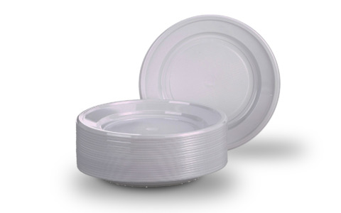 Piatti di plastica pericolosi per la salute: i prodotti e i lotti ritirati (da non usare)