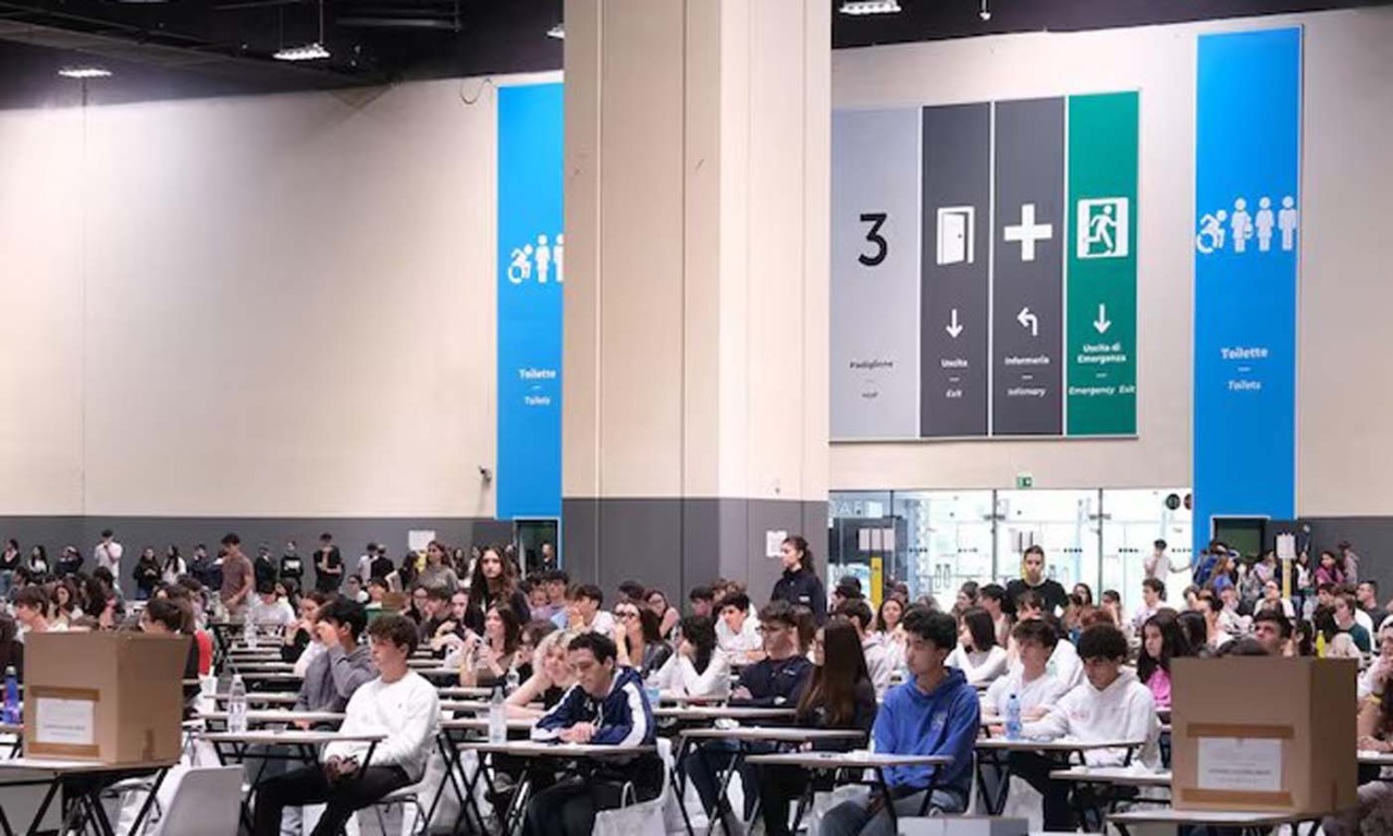 Diffuse online foto del test d’ingresso a Medicina, il Ministero: “Pronti ad annullare tutto”