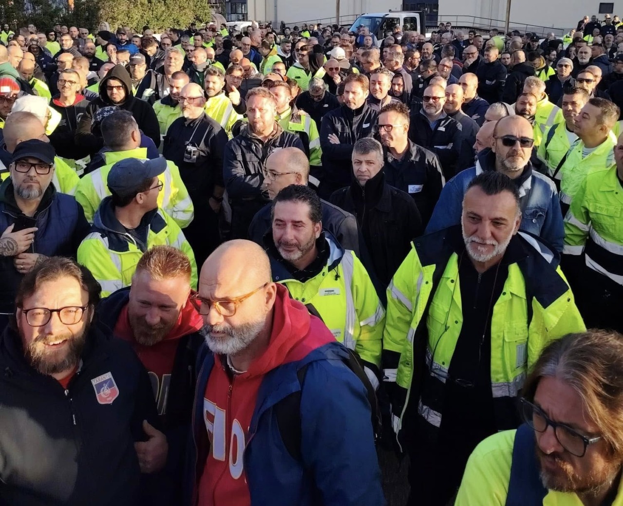 Ex Ilva, mobilitazioni a Genova e Taranto: presidi, occupazioni e strade bloccate