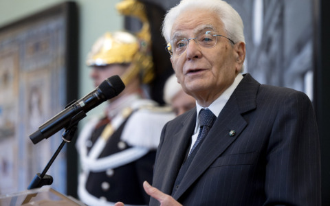 4 novembre, Mattarella si rivolge ai giovani: “Dite no alla guerra e alla violenza”