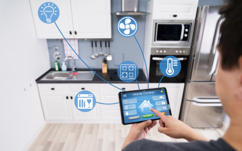 Il cuoco tecnologico: come la cucina smart ha rivoluzionato la vita domestica