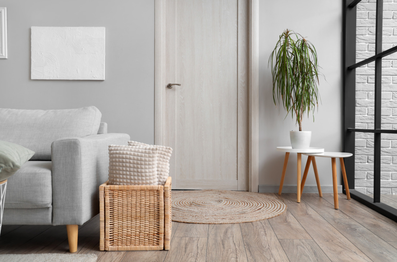 La porta di casa, un arredo in movimento