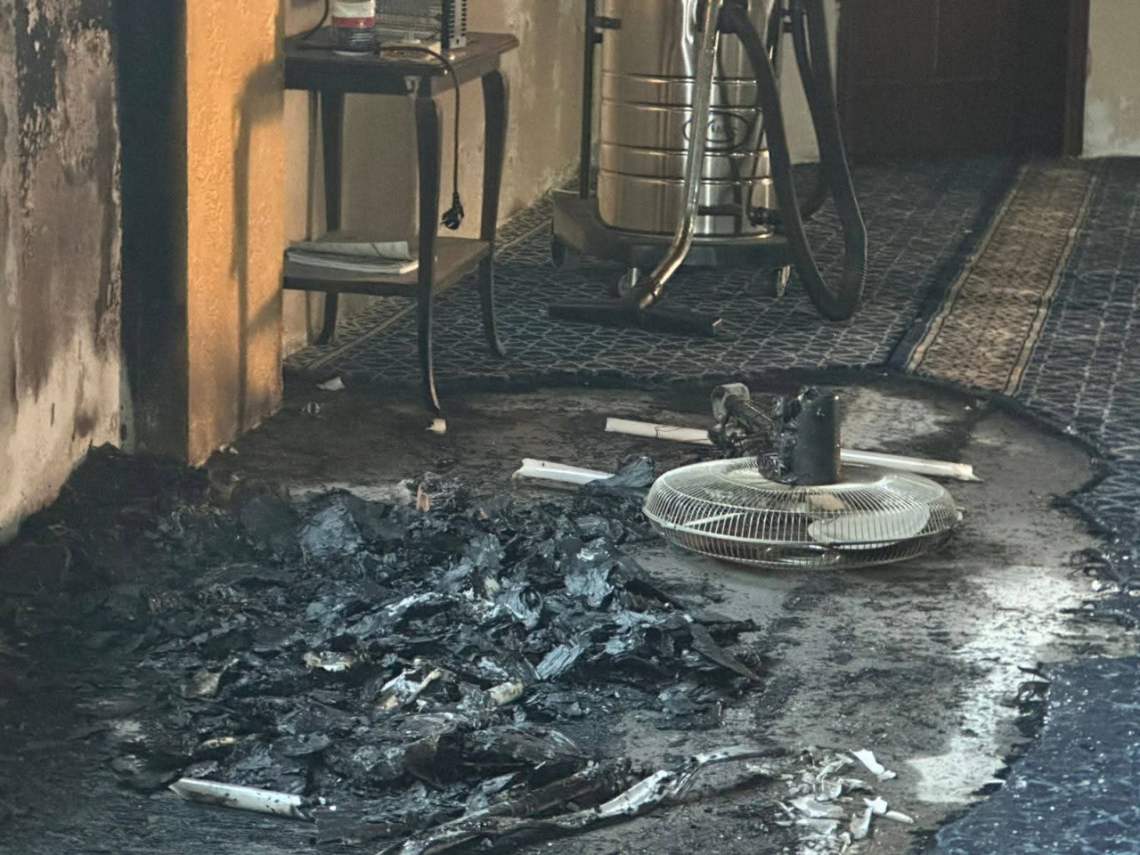 Coloni incendiano moschea in Cisgiordania, minacce all’Idf