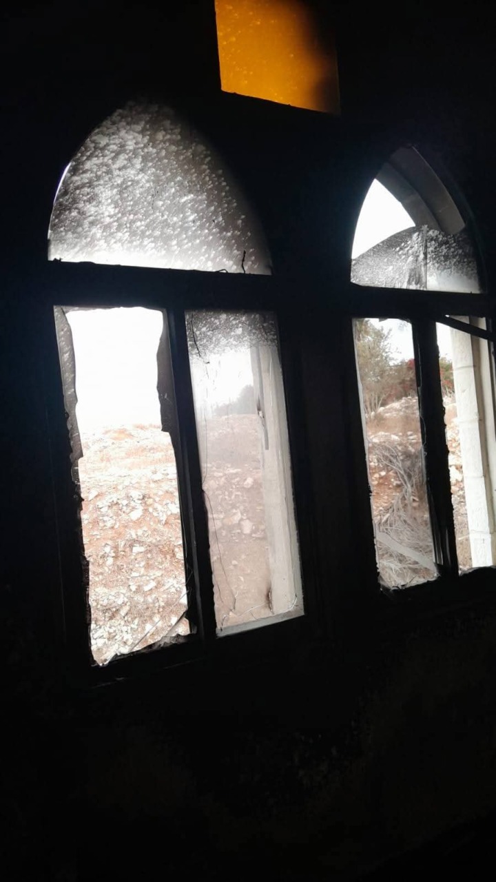 Coloni incendiano moschea in Cisgiordania, minacce all'Idf