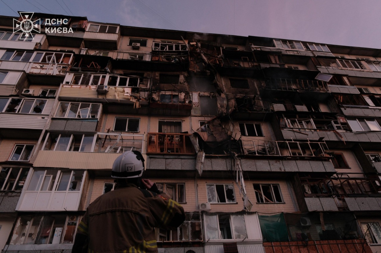 Centinaia di missili e droni russi su Kiev: quattro morti e oltre 25 feriti