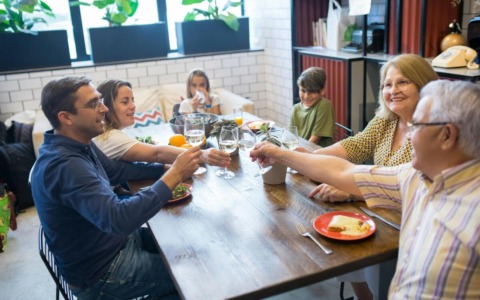 Dalla patata dolce al salmone: i 10 cibi per praticare il mindful eating