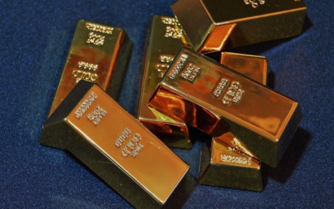 Cosa è la tassa sull’oro e chi dovrebbe pagarla