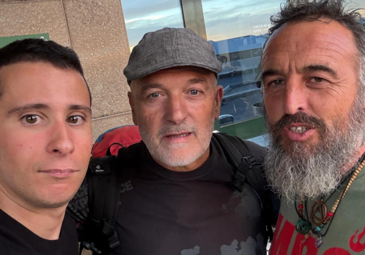 Quattro italiani morti in Nepal, il quinto è un mistero: il segnale GPS continua a muoversi