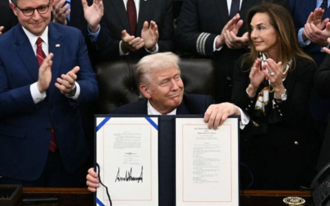 Trump firma: finisce lo shutdown più lungo della storia