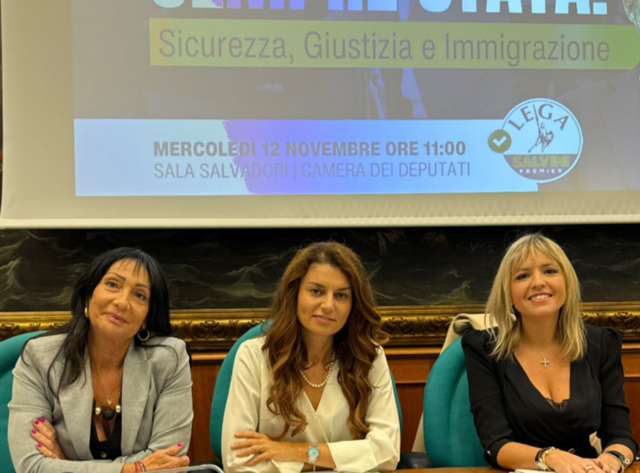 La Lega lancia l’Osservatorio sull’islamizzazione e vuole vietare il velo a scuola