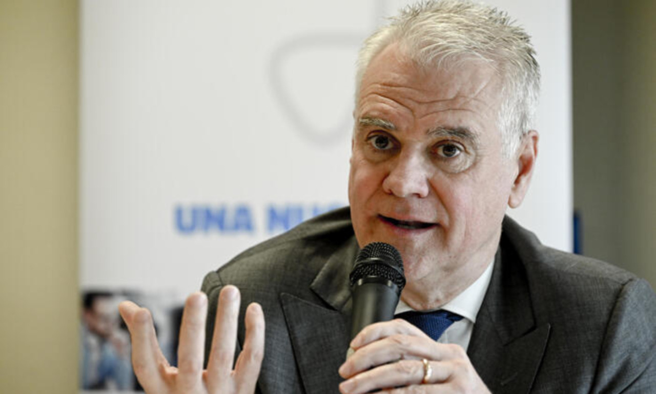 Stretta sui maxi stipendi della Pubblica amministrazione, attesa una circolare del ministro Zangrillo