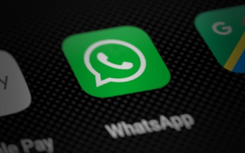 WhatsApp down 4 novembre 2025: chat sparite e schermata vuota. Cosa sta succedendo