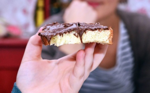 Richiamati uova, formaggio, crema spalmabile al cacao, pizze e focacce: le allerte alimentari della settimana