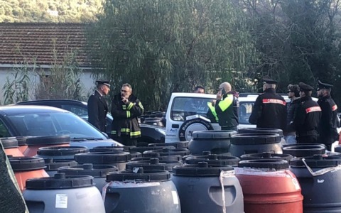 Travolto e schiacciato da un rimorchio, muore operaio di 56 anni