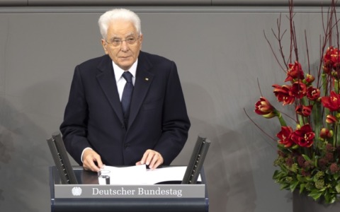 Mattarella chiarissimo sulla Russia: “La guerra d’aggressione è un crimine”