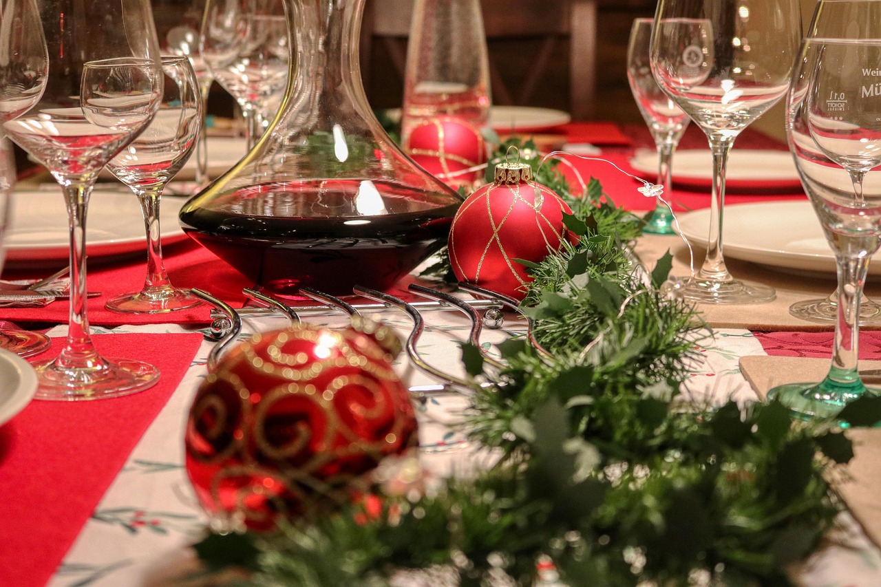 Mise en place di Natale: come creare una tavola elegante