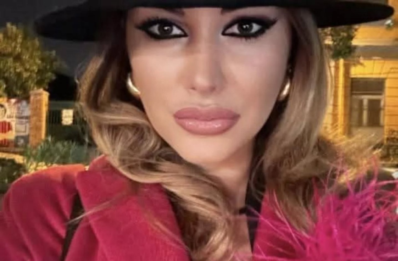 Femminicidio a Cava de’ Tirreni: uccide la compagna davanti alla madre poi si lancia nel vuoto