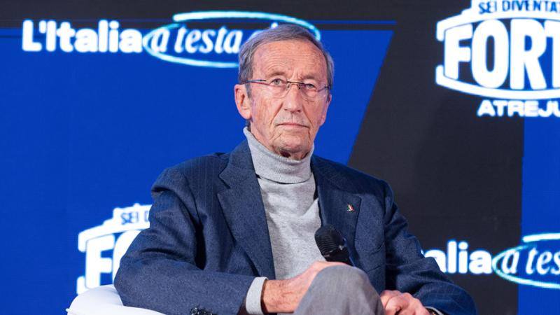 Fini applauditissimo ad Atreju: “Che sbaglio sciogliere Alleanza nazionale”