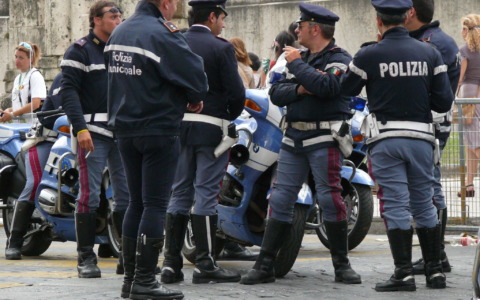 Terrorismo, Natale blindato: allerta del Viminale, riflettori su lupi solitari e minaccia droni