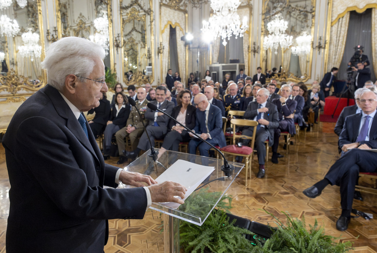 Mattarella al Foro Italia-Spagna: “Drammatiche conseguenze per la mancata difesa europea. Ora servono urgenza e visione”