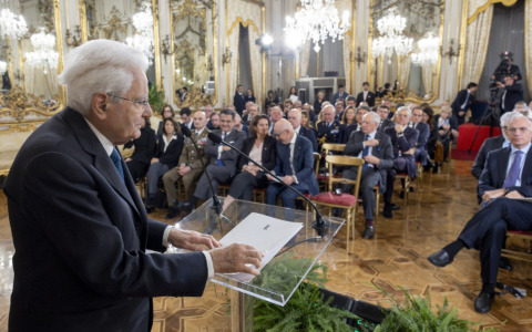 Mattarella al Foro Italia-Spagna: “Drammatiche conseguenze per la mancata difesa europea. Ora servono urgenza e visione”