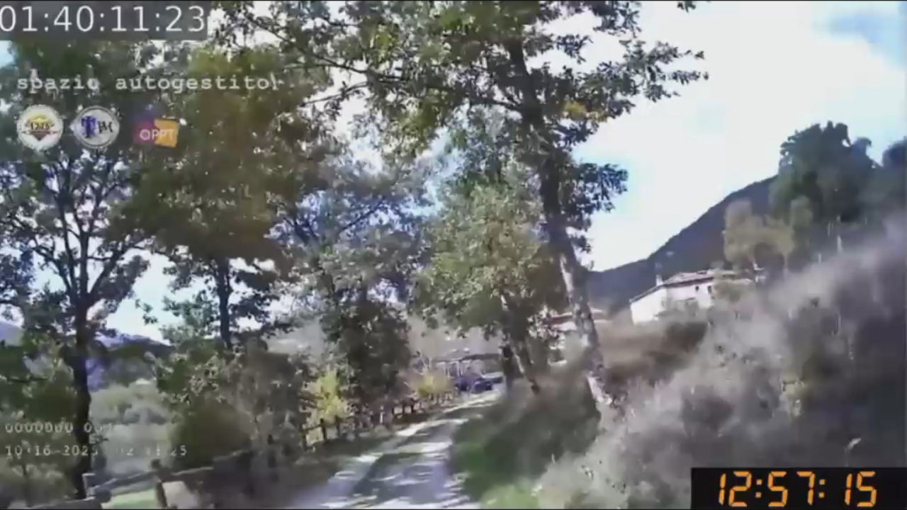 Spunta un’altra famiglia nel bosco: “Senza i figli dal 16 ottobre”