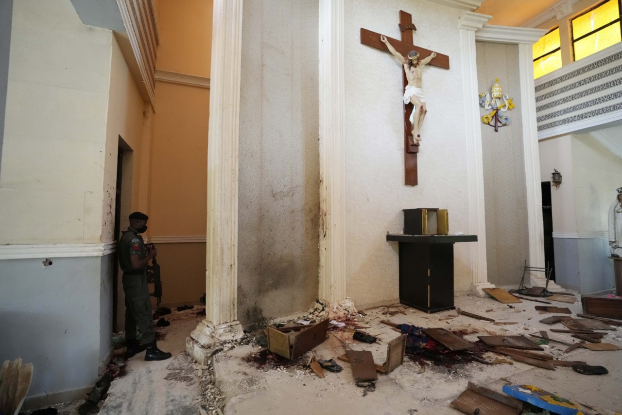 Nigeria, cristiani attaccati in Chiesa: rapiti un pastore e 11 fedeli