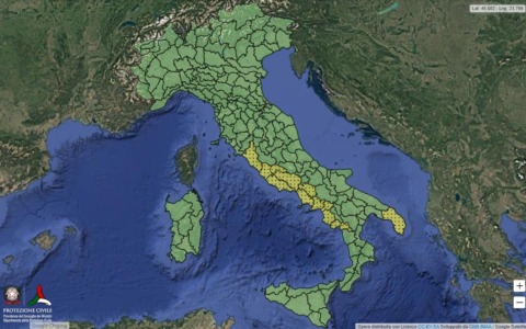 Maltempo, freddo e pioggia: allerta meteo su quattro regioni