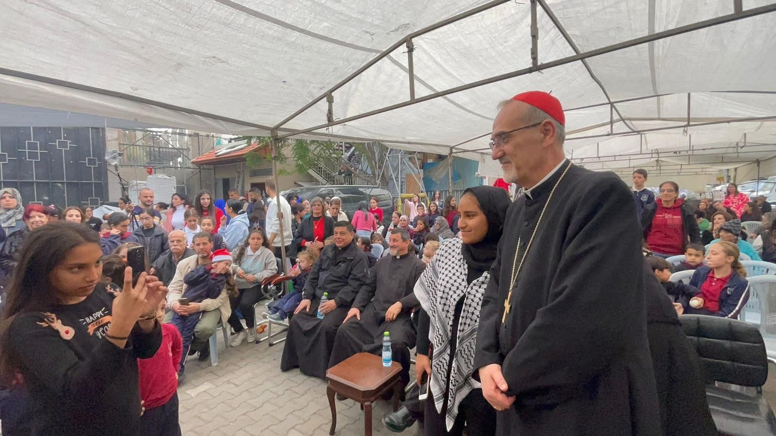 Il cardinale Pizzaballa in visita a Gaza per celebrare il Natale con la comunità cattolica