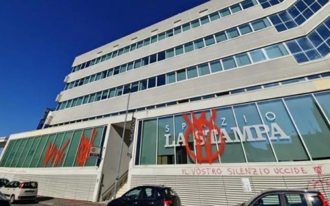 Libertà di stampa: le preoccupazioni per Repubblica e La Stampa e la nuova proprietà greca