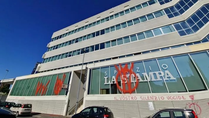 Libertà di stampa: le preoccupazioni per Repubblica e La Stampa e la nuova proprietà greca