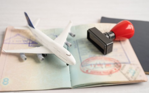 Addio ai timbri sul passaporto: l’Europa entra nell’era dei confini digitali