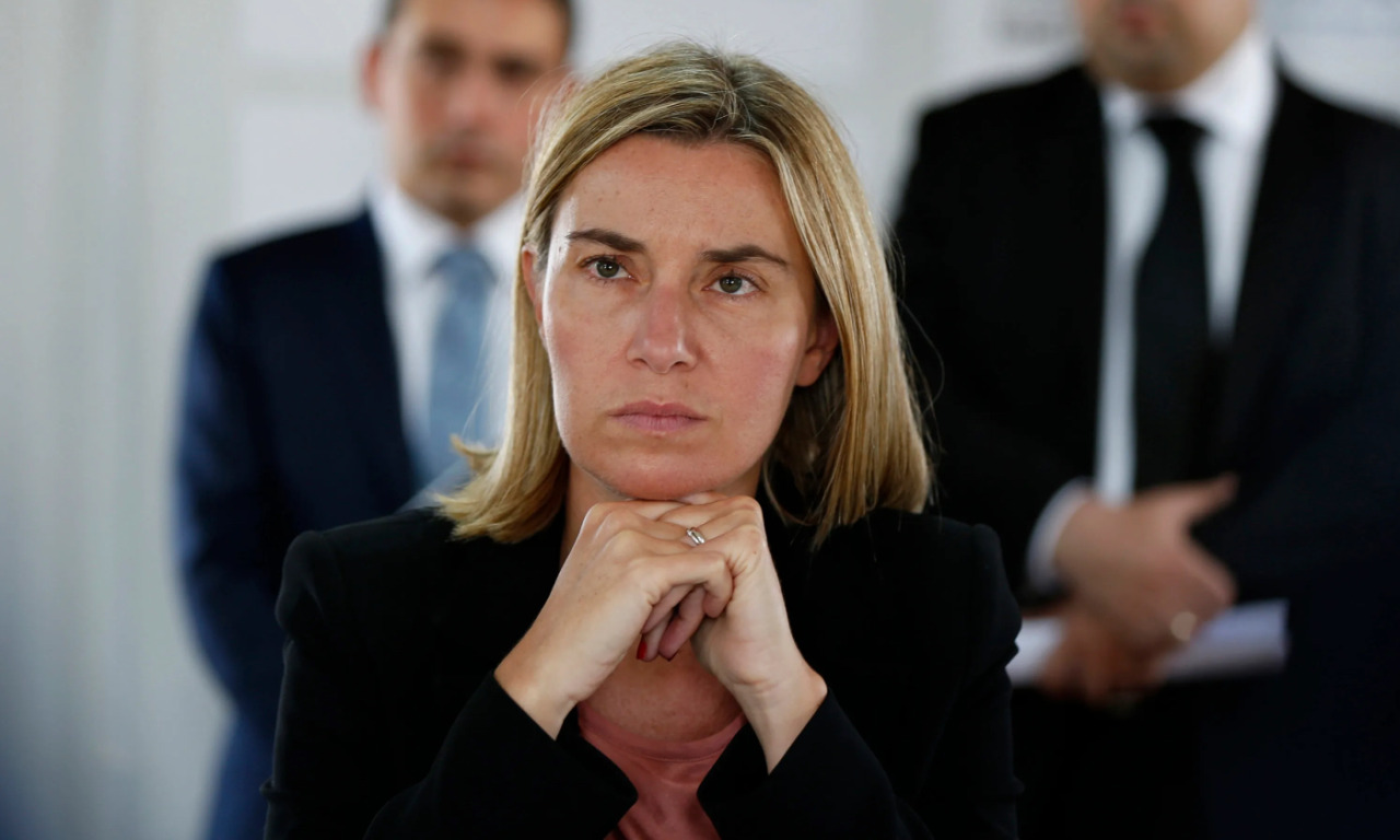 Caso Mogherini: "Che brutta figura per l'Italia", secondo il leader Cinque stelle Conte