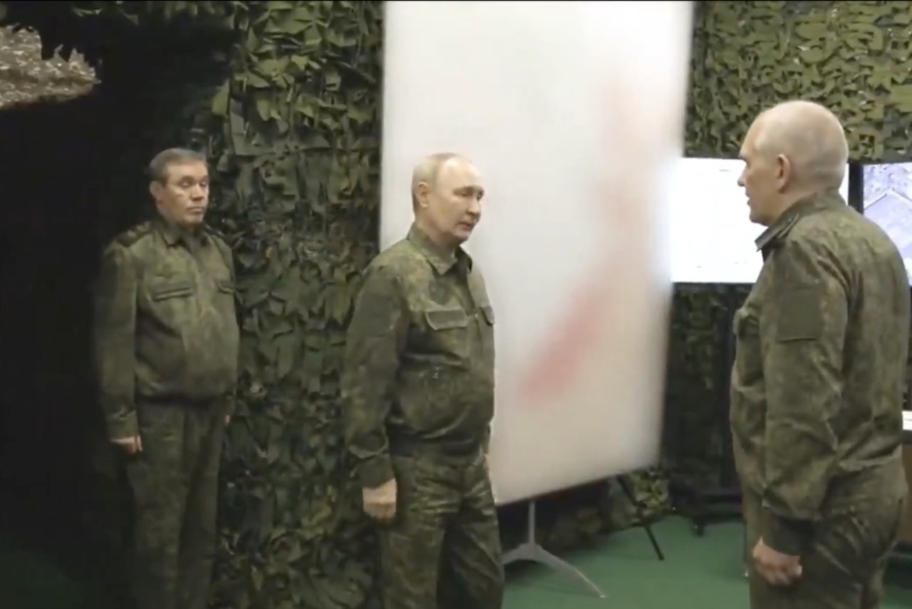 Ucraina, la Russia avanza e conquista Pokrovsk. È il giorno di Witkoff da Putin