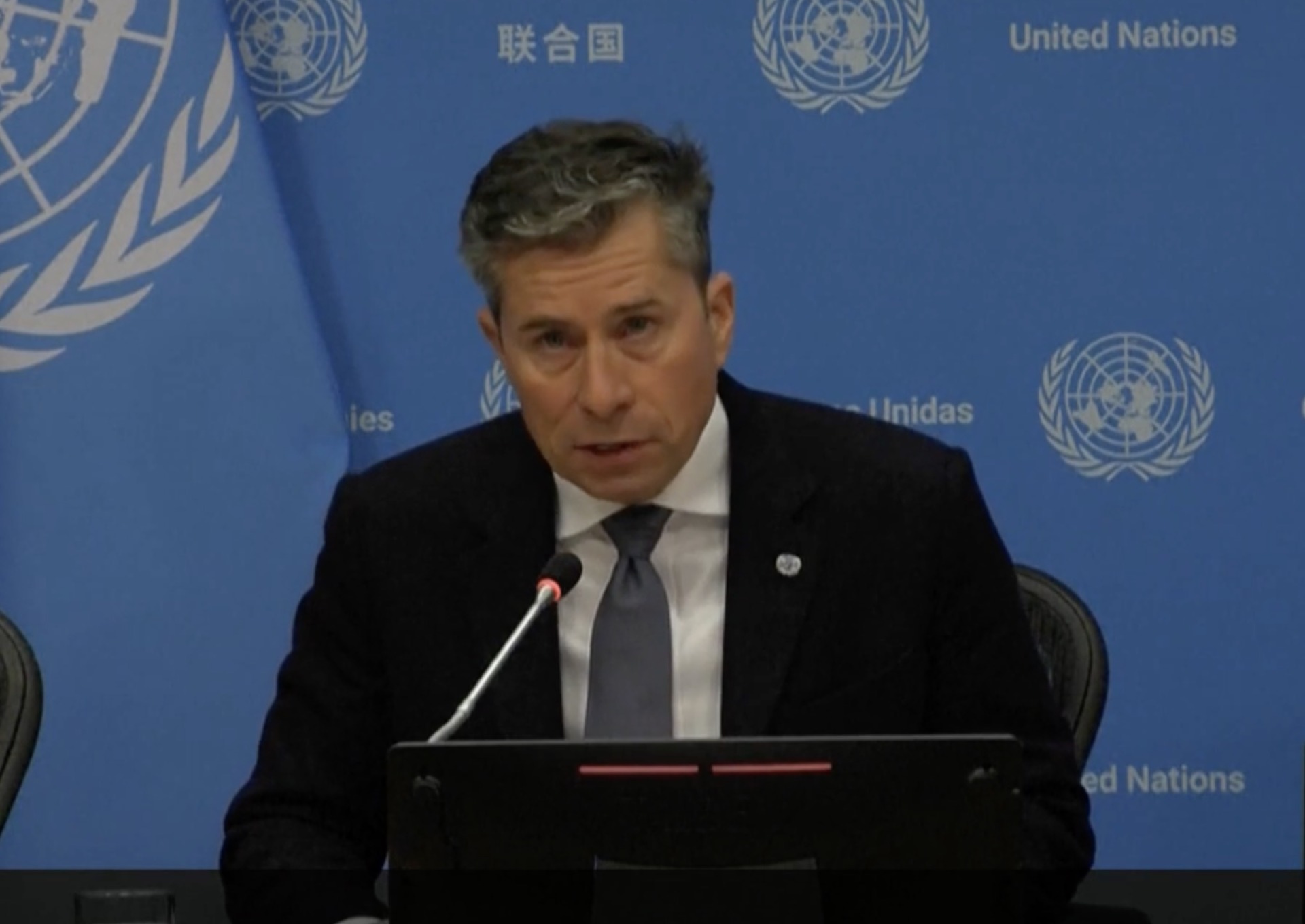 Onu: "Mondo apatico davanti alla sofferenza". Crollo dei finanziamenti, obiettivi al ribasso