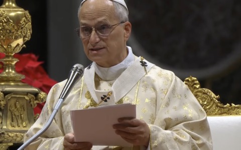 Il primo Natale di Papa Leone XIV: le due messe celebrate a San Pietro a 31 anni dall’ultima volta