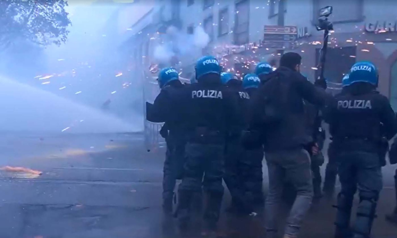 Scudo penale per gli agenti e “daspo” preventivo (ma niente cauzione per chi organizza i cortei), dopo la guerriglia a Torino